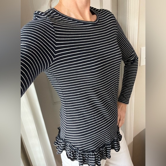 Banana Republic Designer Tee Women’s Size M - Picture 5 of 5